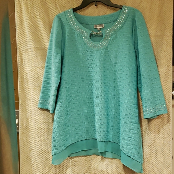 JM Collection Top - Picture 1 of 8